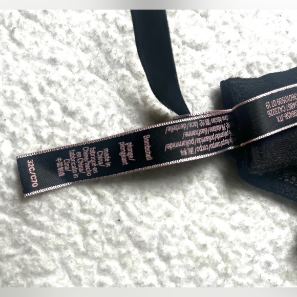 Victoria's Secret Black Striped Lace Bra - Picture 6 of 6